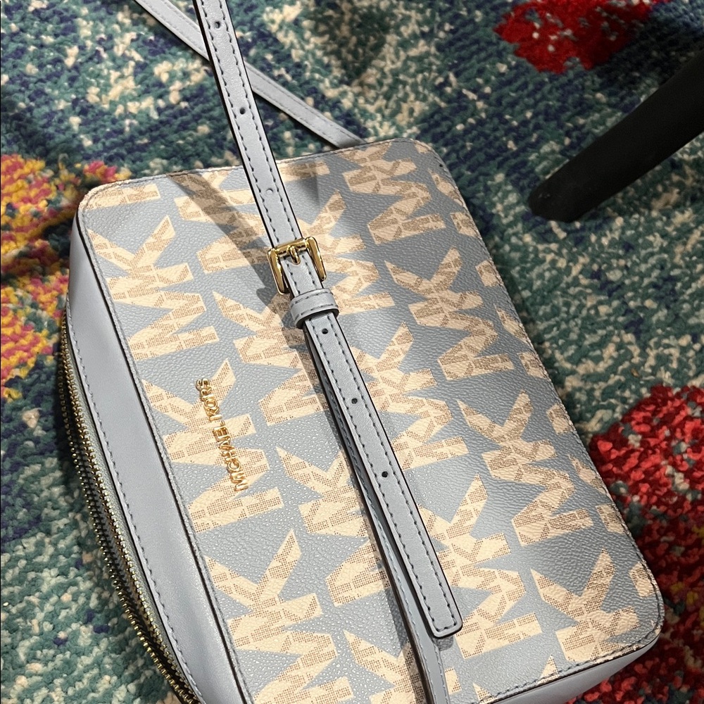NWOT Michael Kors Light Blue Monogram Crossbody Bag - Picture 4 of 6